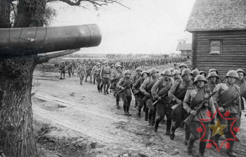 Chiến dịch Barbarossa giữa Đức và Liên Xô.