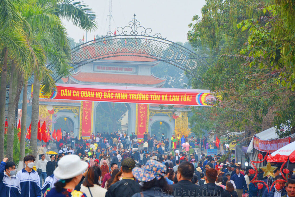 Hội Lim đông vui nhộn nhịp