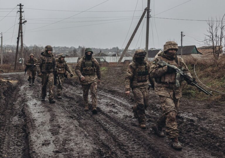 Chiến lược ‘blitzkrieg’ của Ucraina sụp đổ, sự thật của cuộc phản công được thổi phồng
