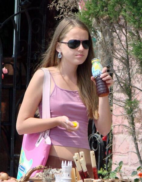 hot girls you meet on the street 28