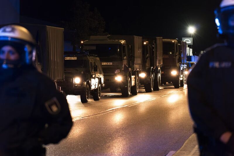 photo 2 2025 11 27 21 12 27