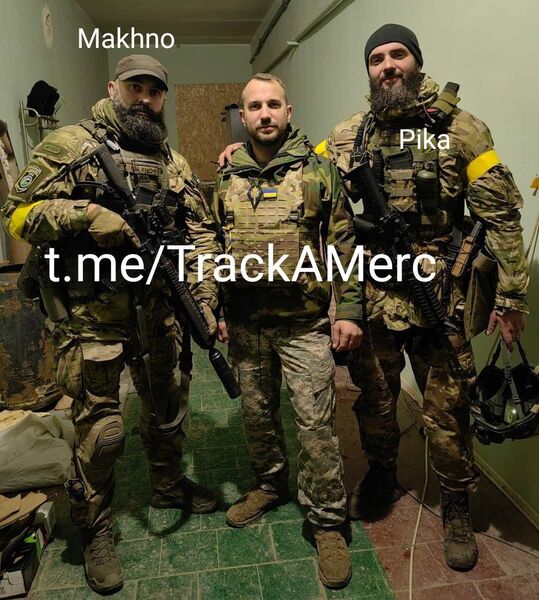 4B300D96 1380 4758 81EB 59F4BF233D28 4B300D96 1380 4758 81EB 59F4BF233D28