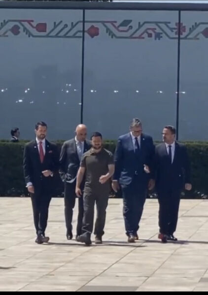 CEBAFE35 4438 46BD 841C 6CFEC72E2FB0 CEBAFE35 4438 46BD 841C 6CFEC72E2FB0