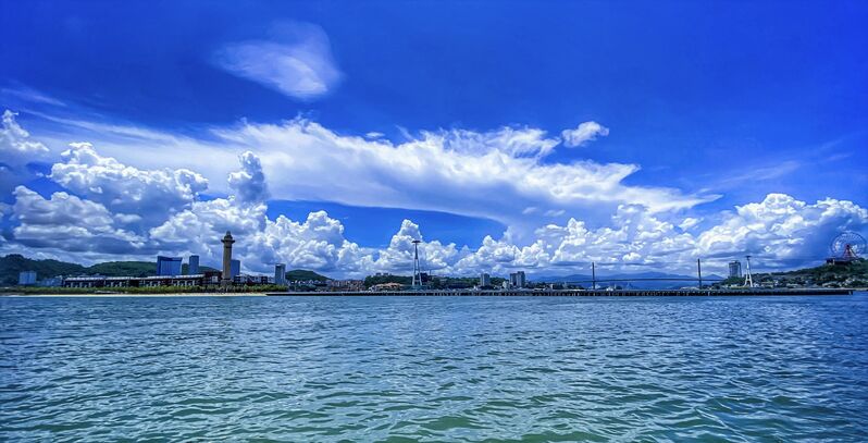 Ha Long (1) Ha Long (1)
