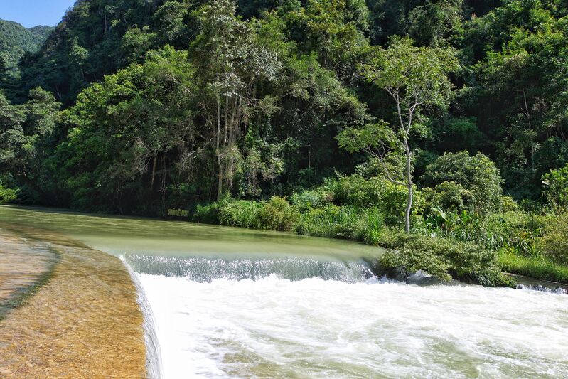 E2C6FCE9 3C83 4993 88C4 99A02A84B9AE E2C6FCE9 3C83 4993 88C4 99A02A84B9AE